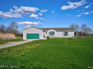 5238 Webster Rd, Flint, MI 48504