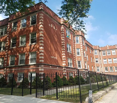 2016 W Berwyn Ave #2A Photo 1