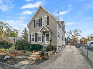 4 Dewey St, Methuen, MA 01844