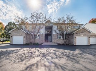 981 Constance Ln UNIT E, Sycamore, IL 60178