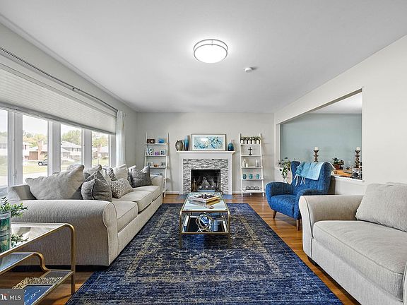 5th image of 1010 Graylyn Rd