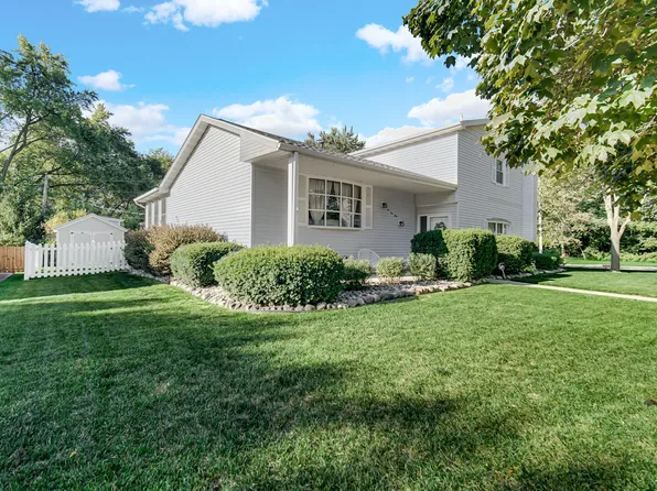 659 Lorraine Dr, Valparaiso, IN 46385