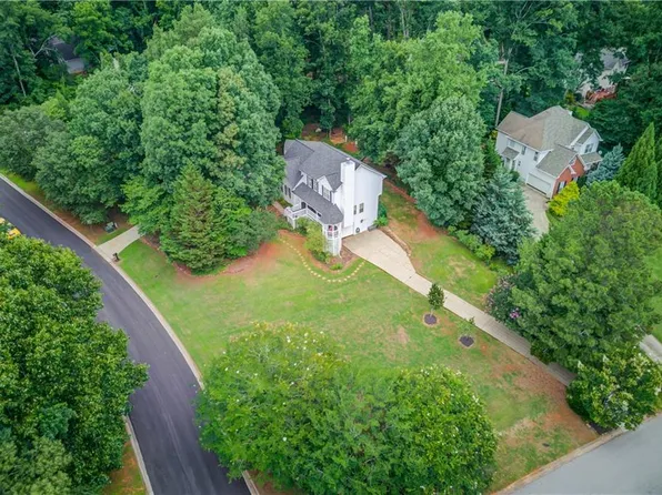 995 Thornwood Ln, Dacula, GA 30019
