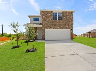 13558 Lily Ln, Saint Hedwig, TX 78152