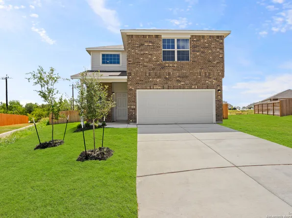 13558 Lily Ln, St Hedwig, TX 78152