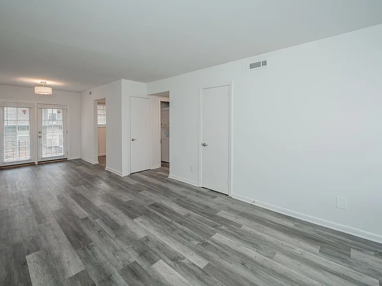 Cliff Terrace — Photo 24