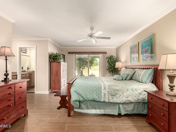 5th image of 709 S Arrowwood Way