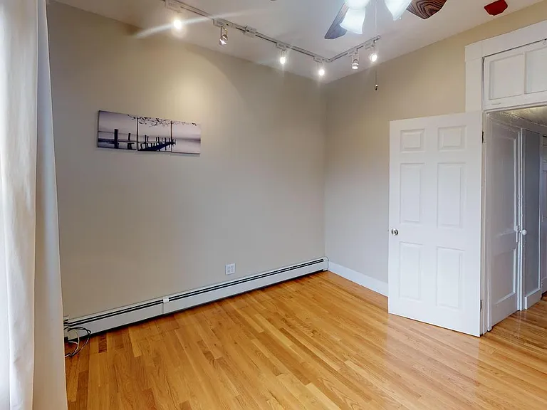 469 Cambridge St #3 — Photo 9