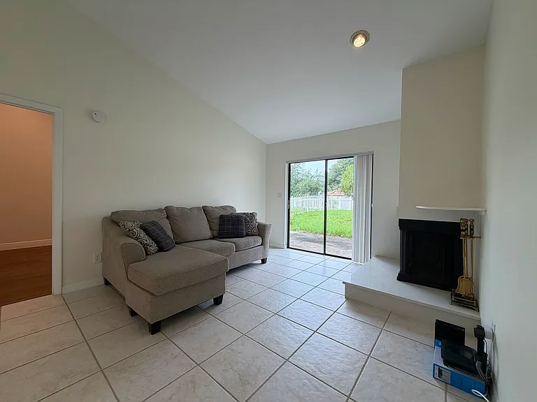 8440 Tangelo Tree Dr — Photo 14
