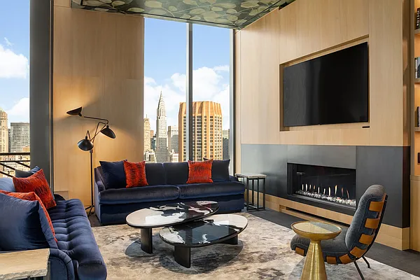 Rented by R New York | media 25