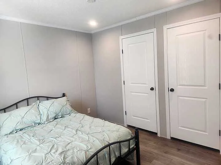 23 Thomas Ln #431 — Photo 11