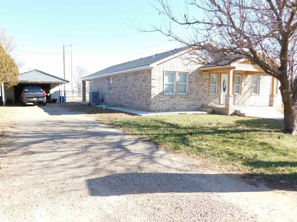 413 S Main St, Hooker, OK 73945