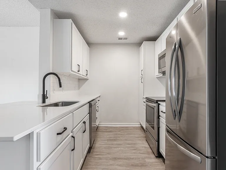 8940 Latitudes Dr — Photo 14
