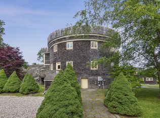 104 Racquet Rd, Jamestown, RI 02835