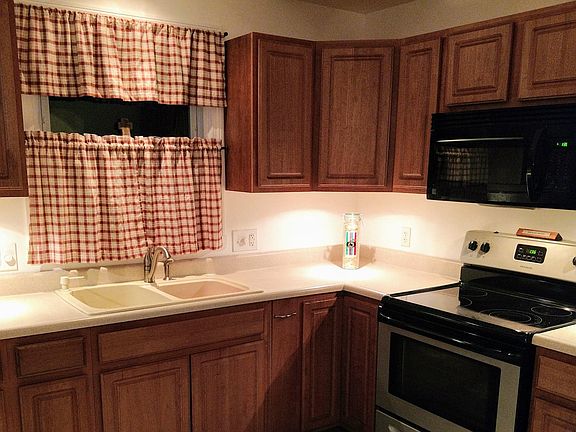 Under cabinet lights