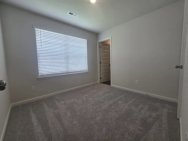 701 Taylor Dr #1 — Photo 8