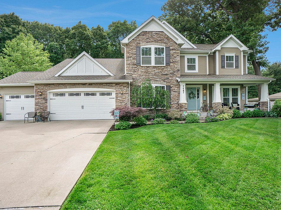 1st image of 7487 Dartmoor Ct