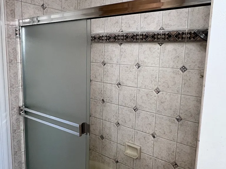 310 Alma Ln — Photo 32