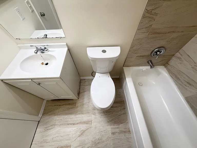 4124 Pershing Pointe Pl #4 — Photo 30