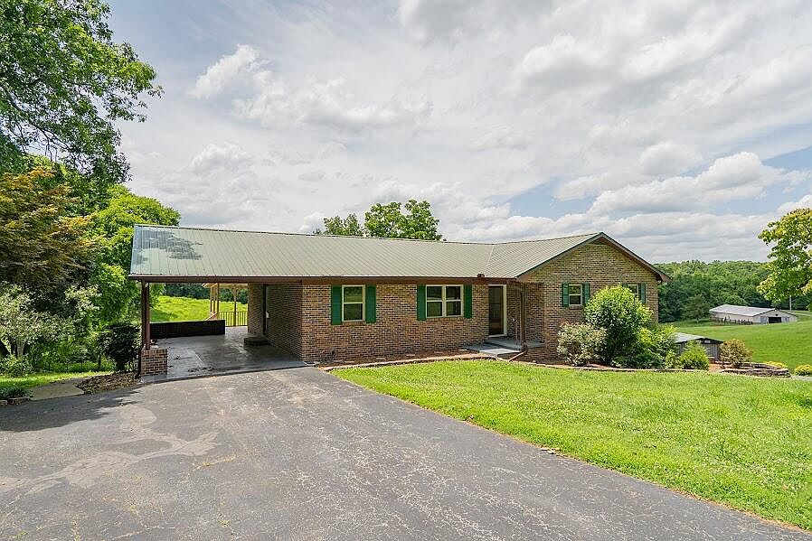 1st image of 2451 Black Oak Rd