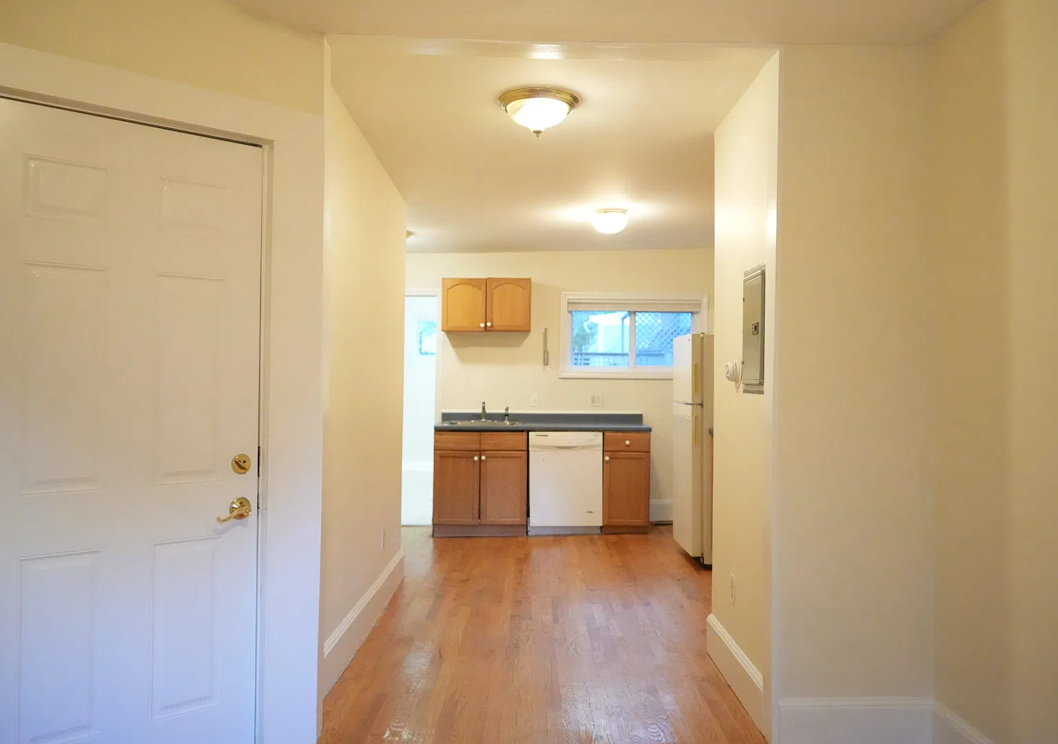 2 bed, $2,600 — Photo 4