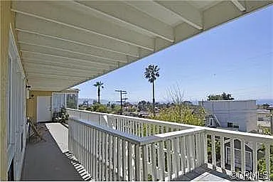 Building Photo - 702 Manhattan Beach Blvd #J