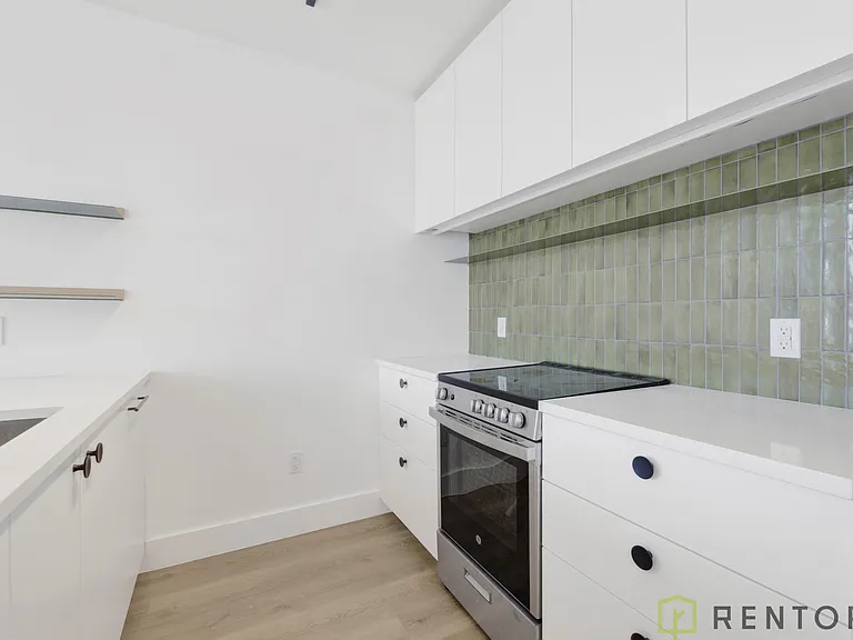 60 Cedar St #702C — Photo 7