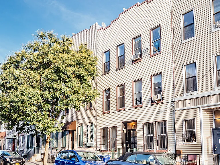296 Harman St #1L — Photo 12