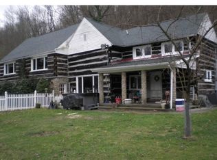 385 Riverside Dr, Fairmont, WV 26554