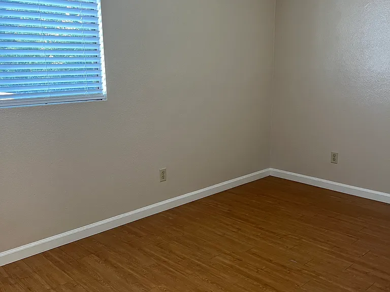 3018 Suncrest Dr #7 — Photo 16
