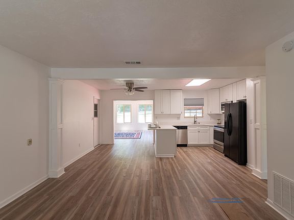 5th image of 2312 Astoria Ct