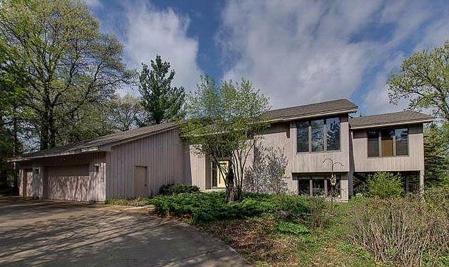 1st image of 22940 E Martin Lake Dr NE