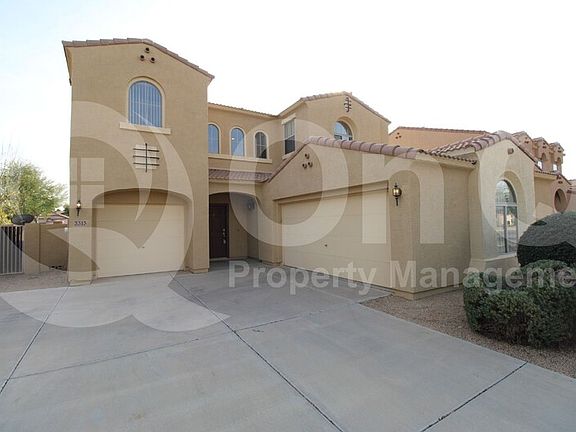 2nd image of 3313 E Roadrunner Dr