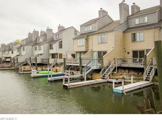 3311 Mariners Island Dr NW #1A, Canton, OH 44708