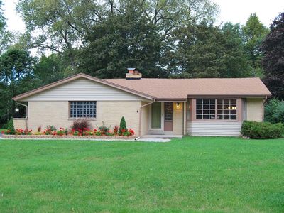5270 W Glenbrook Rd, Milwaukee, WI, 53223