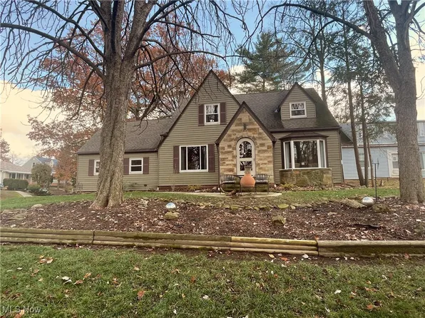 5468 Big Creek Pkwy, Parma, OH 44129