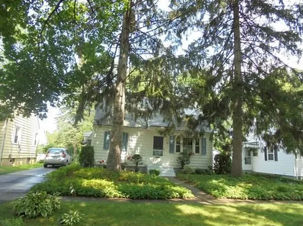 25 Burnside Ter, Springfield, MA 01118