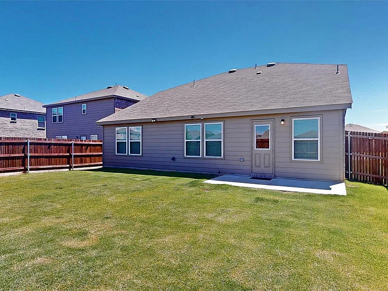 4536 Benham Dr — Photo 28