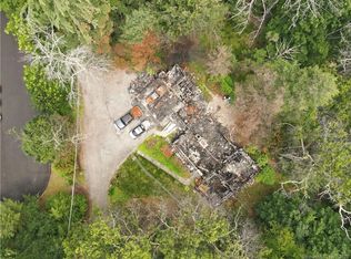 556 Simsbury Rd, Bloomfield, CT 06002