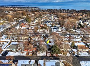 22 Lynmoor St, Milford, CT 06460