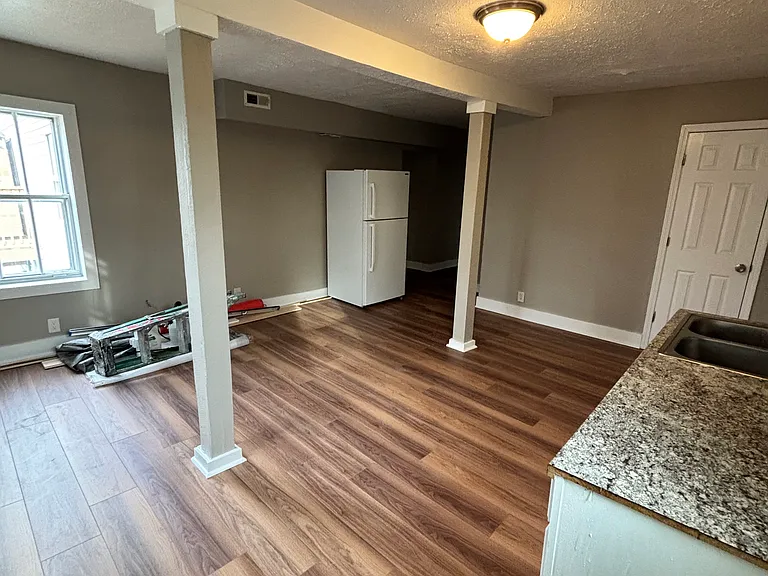 1319 Cypress St #3 — Photo 3