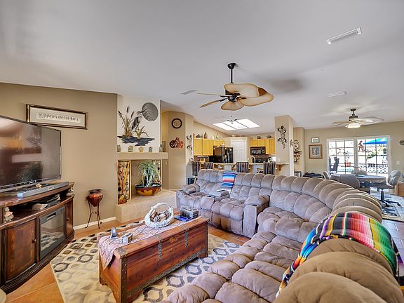 5th image of 3705 Beachview Dr