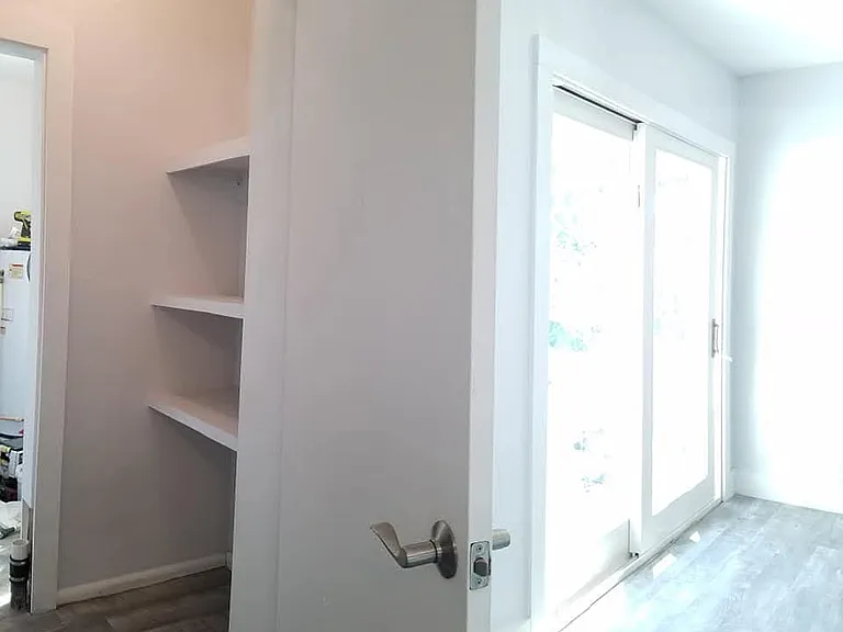 457 Hopkins St — Photo 5