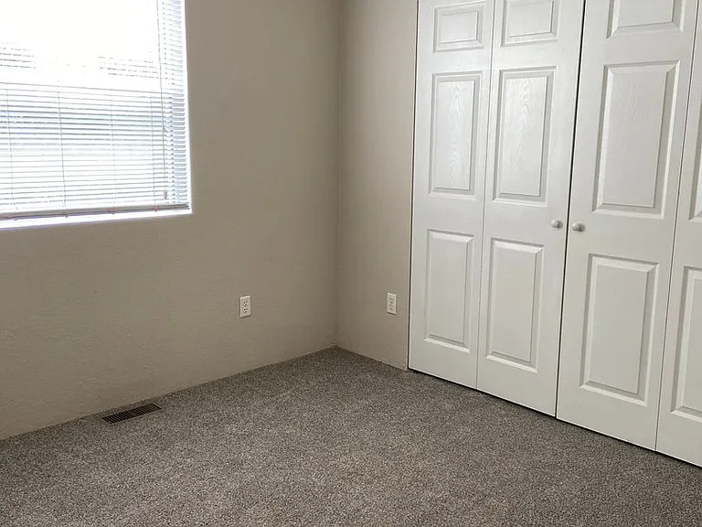 502 Twin Oaks — Photo 12