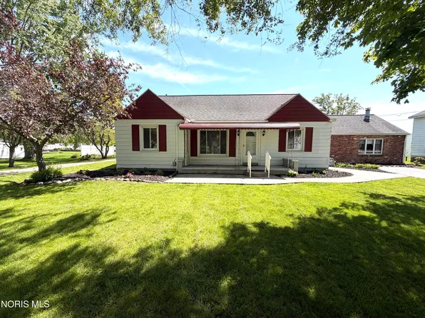 210 School St, Luckey, OH 43443
