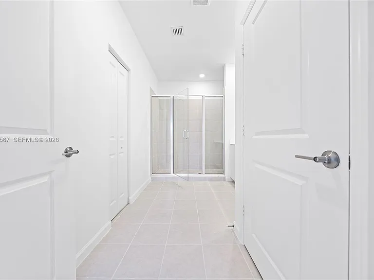2442 SE 30th St — Photo 32