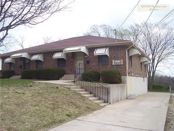 Driveway to back of duplex