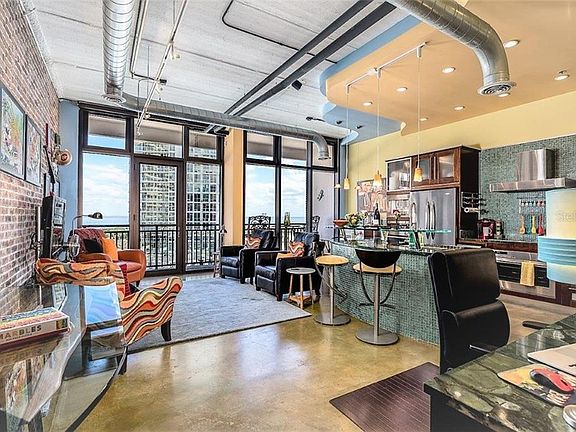 5th image of 175 2nd St S APT 905