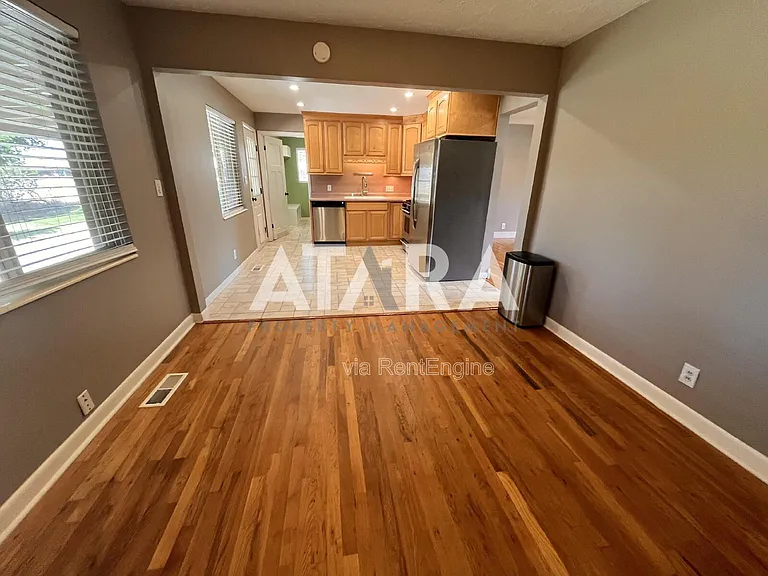 8696 S 1645 E — Photo 16