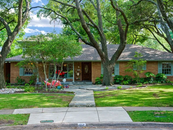 911 Saint Lukes Dr, Richardson, TX 75080